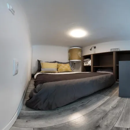 Cosmopolis Rakoczi Nr 2 * Budapest