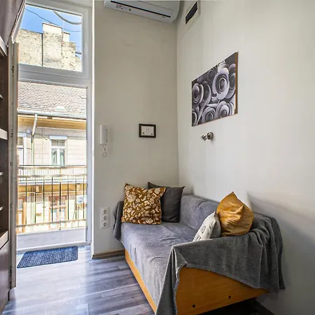 Cosmopolis Rákóczi Nr 2 Apartman *